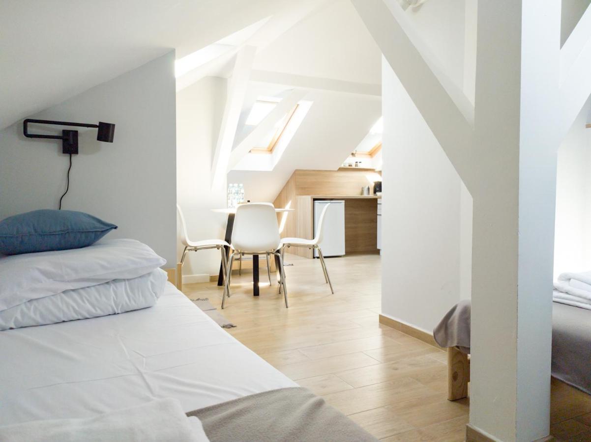Apart Hostel S8 Blizne Jasinskiego Extérieur photo